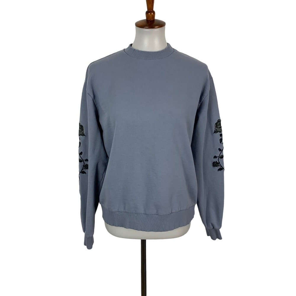 NA KD Blue Sweatshirt Medium Minimalist Pullover Crewneck Cozy